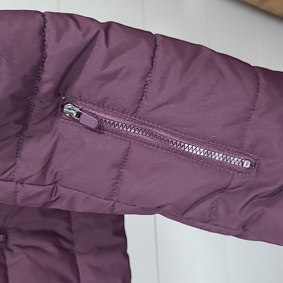 EUC Fabletics Jacket Women's sz XL Dark Purple Misha Puffer Full Zip Coat - Picture 3 of 9